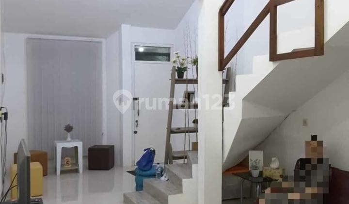 Dijual Murah Rumah Lokasi Strategis Baratajaya