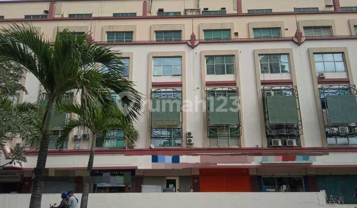 Mall Mangga Dua, Jl Mangga Dua Raya, Pademangan, Jakut..Dijual Gudang 4 LT, Row Jln bisa Muat 1 (1 Arah), Hadap Selatan, Telpon 1, PLN 13200W, Air Pam, HGB 2028.-V.ry4n