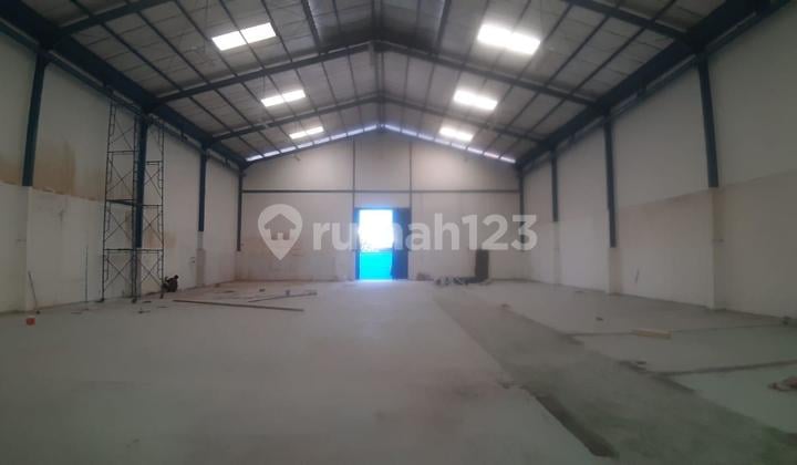 Kavling Dpr, Cipondoh, Tgr..Disewa Gudang Siap Pakai, Minimal Sewa 2 Thn, Hadap Selatan, Air Sumur Bor, Listrik 4400W, Akses Kontainer.-Rr