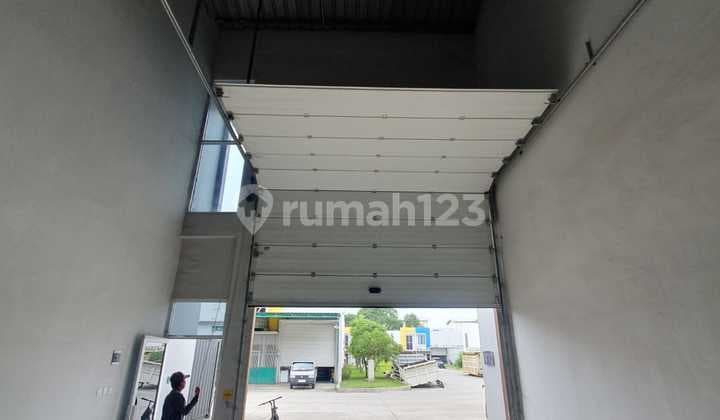 Komplek Pergudangan Jl. Pembangunan, Baru Sari, Batu Ceper, Tgr..Disewa Gudang, Akses Kontainer 40F, Bebas Pungli dan Bebas Banjir, Ceiling Tinggi, Lokasi Masih Dekat ke Area Jakbar.-C21ru5d1