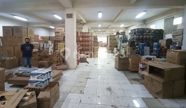 Jl Pademangan 4, Jakarta Utara..Dijual Ruko Gudang 5 Lantai Full Bangunan, Hadap Selatan, Akses Truk Double, Ada Lift Barang, Plong, 10 Menit Exit Tol Ancol, Bebas Banjir.