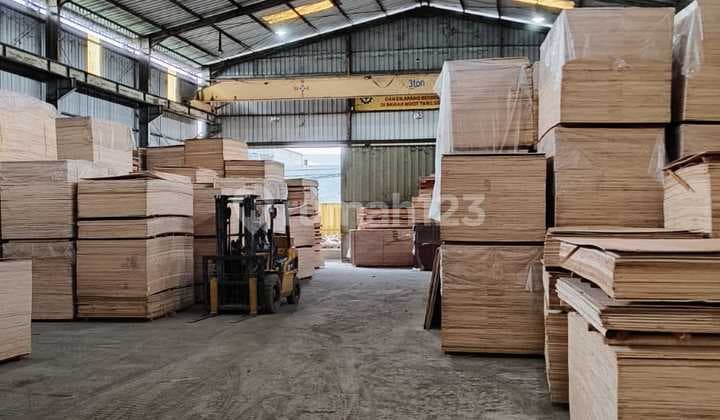 Kavling Dpr, Cipondoh, Tgr..Disewa Gudang Besar, Minimal Sewa : 2 Tahun, Ada Crane Hoist Kap 3 Ton : 2 Unit, Bebas Banjir, Dua Muka Hadap Barat & Timur, Legalitas : Shm.-Flz