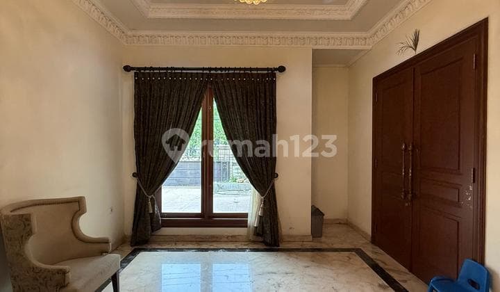 Rumah Bagus Mewah Terawat Dekat Mall, Universitas, Grand Peninsula, Zuper Sport, Dharmahusada Regency Akes Bandara