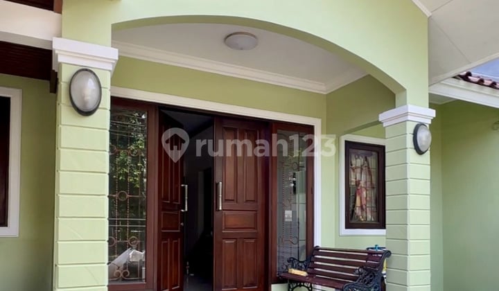 Rumah Siap Huni Lokasi Strategis dan Nyaman di Pulomas R1716
