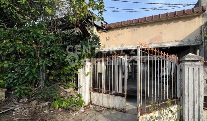 Turun Harga Rumah Tua Hitung Tanah Bebas Banjir di Cipinang S8825