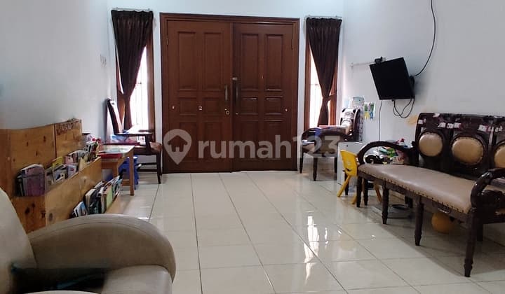 Comfortable Safe Ready-to-Occupy House in Kelapa Gading, North Jakarta S8786