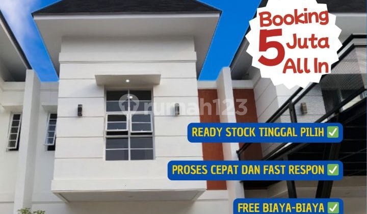 Rumah Dua Lantai Siap Huni, Dekat Pintu Tol