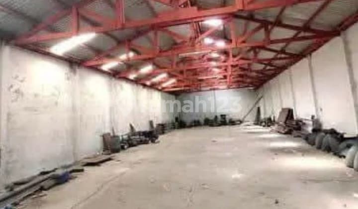 Gudang Siap Pakai Kenjeran