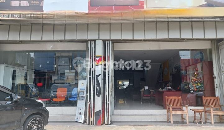 Ruko Siap Pakai di K.H. Hasyim Ashari Roxy. Jakarta Pusat