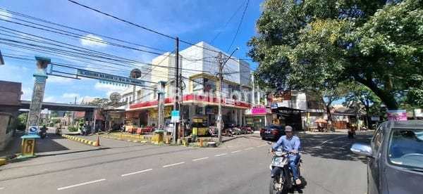 Boarding House and Business Premises for Sale in North Rawa Buntu - South Tangerang