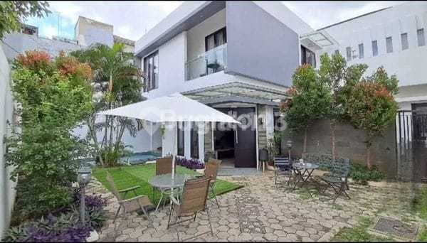 Dijual Rumah Mewah Full Furnished & Kolam Renang Di Mampang Prapatan Jakarta Selatan