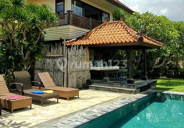 Balikubu.com Amr.001.vl.asr Monthly Rent 3 Br Luxury Ocean View Villa In Taman Griya Jimbaran