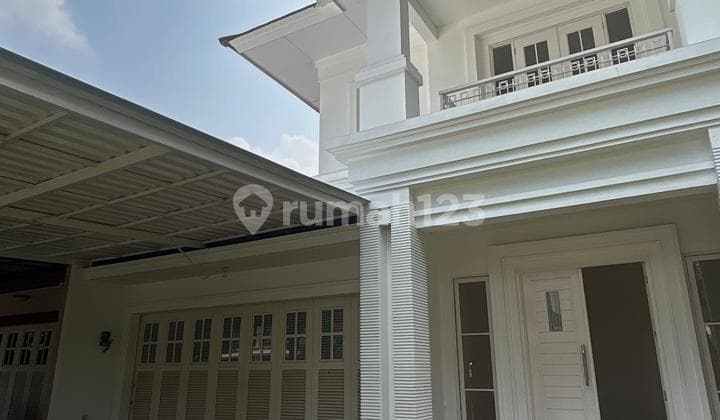 For Rent: Two-Story Olivia Silk House