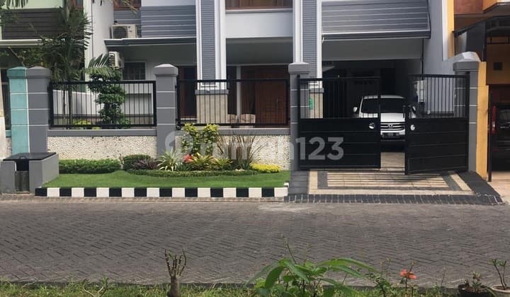 House for Sale in Wiyung, Babatan Pratama, Super Well-Maintained