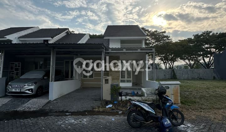 Rumah di Grand Sunrise Menganti