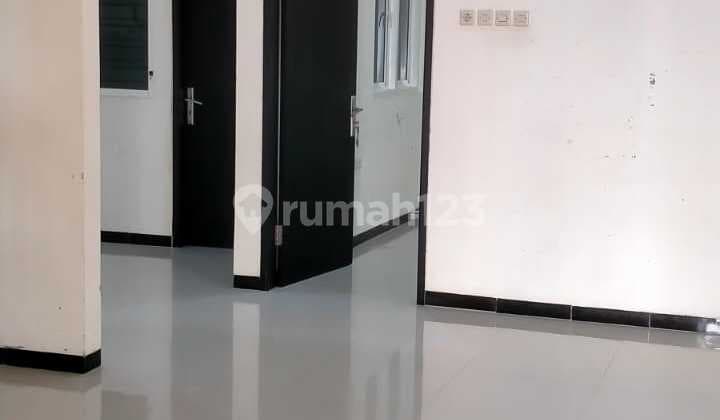 Rumah, 2 Lantai, Siap Huni Minimalis Urban Mansion