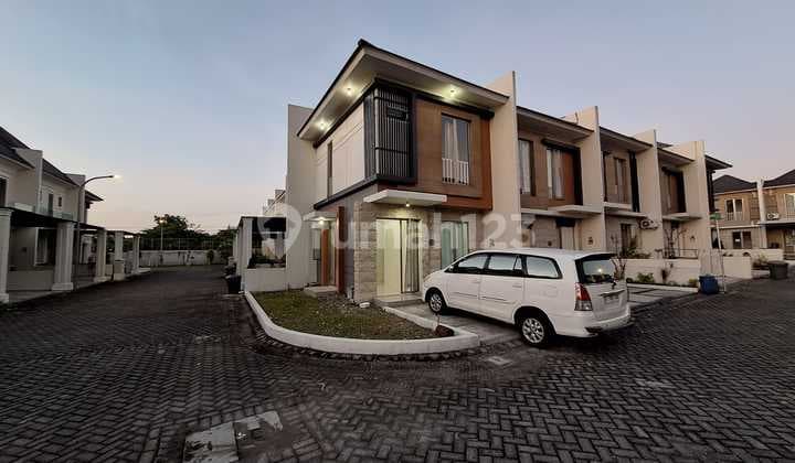 Rumah, 2 Lantai Greenland Residence Minimalis Siap Huni