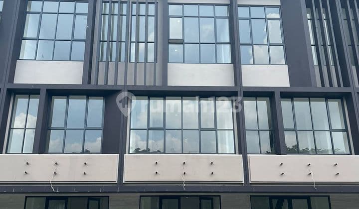 Disewakan Segera Ruko Baru Enchante Cocok untuk Office, Klinik, Tempat Kursus, Caffe,Dllsd