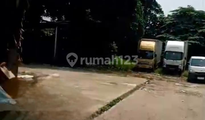 Jual/Sewa Tiga Ruko Gandeng Jalan Menjangan Raya Bintaro Pondok Ranji Tangerang Selatan Dekat Mall B Exchange Cocok untuk Ekspedisi, Rumah Makan, Caffe, Klinik, Gudang, Workshop, Pool Mobil, Dll