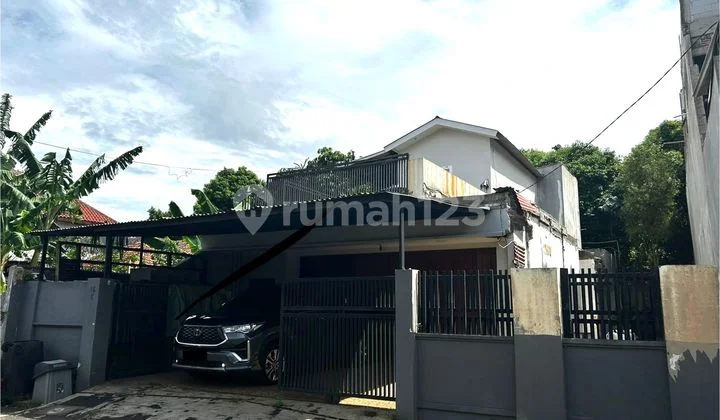Tanah Kotak Lebar 12 Meter Dijual Murah di Kemang Barat SHM