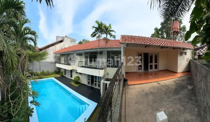 Dijual Cepat Murah Rumah Mewah Private Pool di Ampera Kemang Area