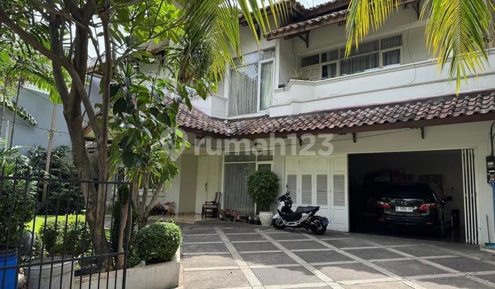 RUMAH DIJUAL SELONG KEBAYORAN BARU JAKARTA SELATAN PRIVATE POOL