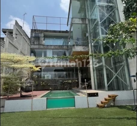 Luxury Ready-to-Occupy House for Sale in Pesanggrahan with Complete Facilities.