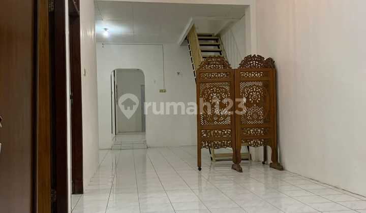 Rumah Bagus Siap Huni Dekat Fasilitas Umum di Cilandak Jakarta Selatan