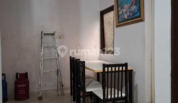 Disewa Rumah 2 Lantai Semi Furnish di Kawasan Cluster Metland, Cakung