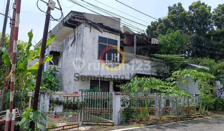 Rumah 2 lantai di daerah Tanah Mas