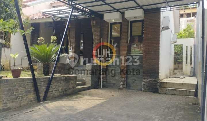 Rumah siap huni di Villa Pinus