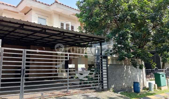 Rumah 2 Lantai Bagus Renovasi Strategis