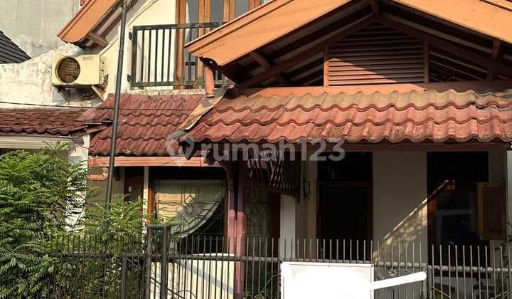 House for Sale in Pisok Bintaro