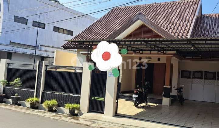 Rumah Luas dan Indah