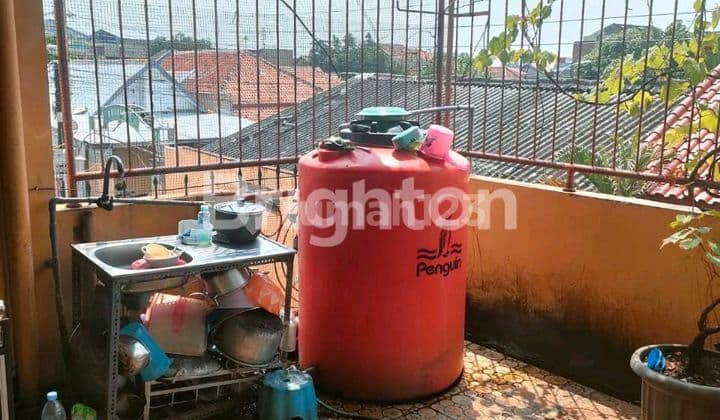 Turun Harga!! Rumah Tinggal 2 Lantai Siap Huni, Jalan Badak, Kota Semarang Rumah Bagus Shm Di Jl. Badak Iv No.22, Pandean Lamper, Gayamsari, Kota Semarang, Jawa Tengah, Indonesia, 50249, Semarang Timur