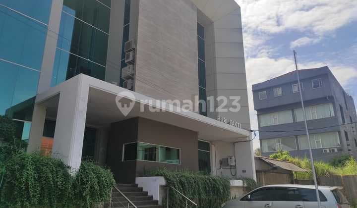 Gedung Perkantoran 4 Lantai + Lift, Strategis Semarang Barat, Kota Semarang Perkantoran di Jl. Puri Anjasmoro Block L16 No. 7, Tawangsari, Semarang Barat, Kota Semarang, Jawa Tengah, Indonesia, 50144, Semarang Barat SHM 320.0 m² Semi Furnished