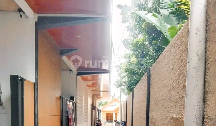 Jual Cepat Kost 7 dan 4 Kamar di Kemlaten Surabaya