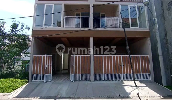 For Sale New 2-Story House Fresh Babatan Pilang Wiyung