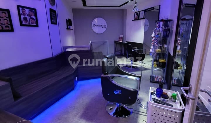 Ruang Usaha Siap Huni Furnish (Ex Barbershop) di Jln Ir H Juanda.