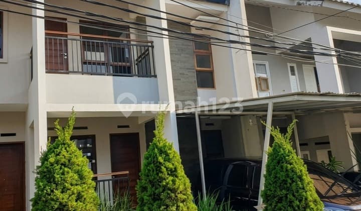 Fully Furnished House Strategically Located in Sayana Terrace Complex.