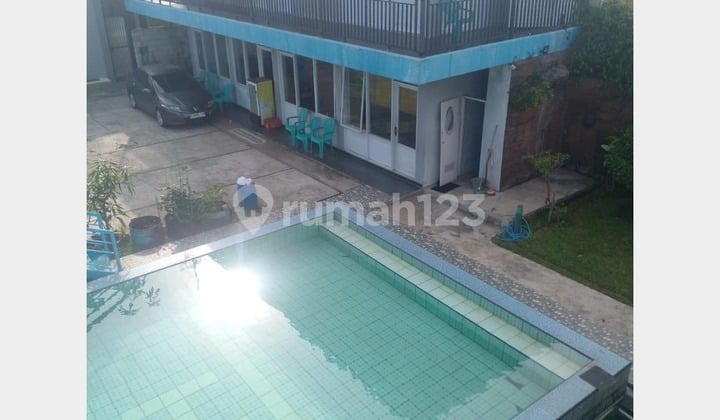 Rumah Luas 1335M2, Plus Kolam Renang di Karangpawitan Garut.
