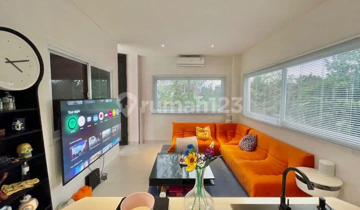 Rumah Minimalis Modern dan Full Furnish di Cisitu, Dago.