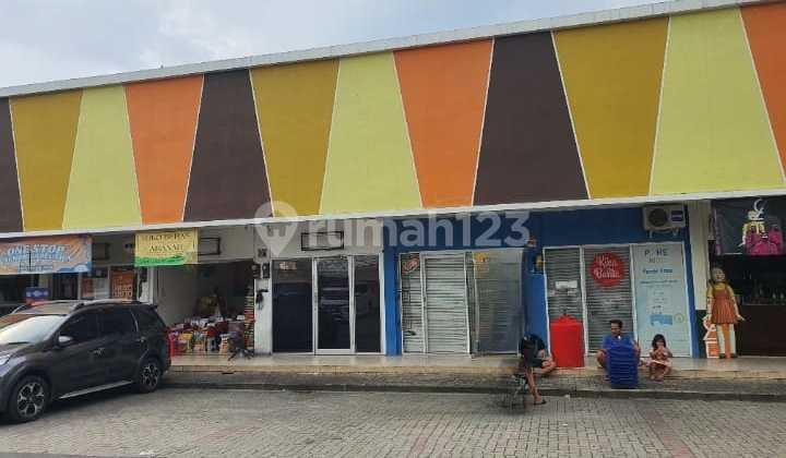 Kesempatan Langka! Kios Strategis Terakhir di Graha Raya