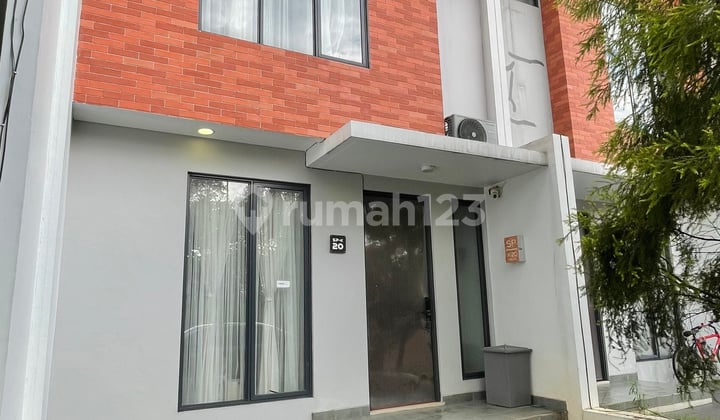 Dijual Rumah Rapih dan Baru Siap Dihuni di The Symphony