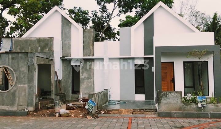 Premium Residence Located in the Center of Wonosari City
