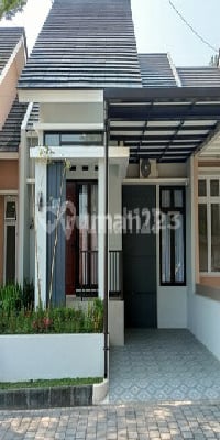 Rumah Siap Huni 2 Menit Ke Sekolah Kesatuan Bangsa