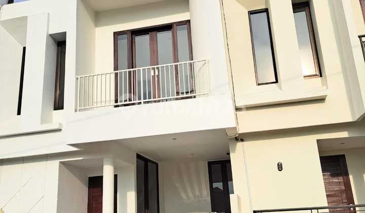 Dijual Rumah 2 Lantai Strategis Dekat Toll Bali Mandara - Benoa V012