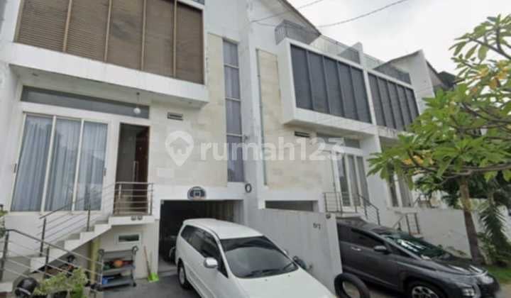 For Rent/For Sale House in Laksamana Renon