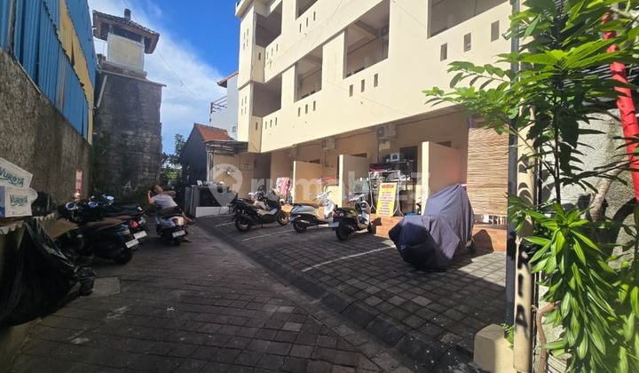 For Rent 46th Elite Boarding House - Strategic Location Tuban, Bali Vo10