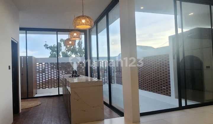 Dijual Villa Modern - Uluwatu, Bali V08